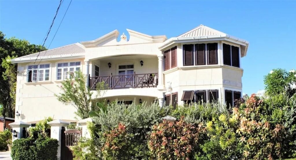 Coconut Walk Beach Apartment