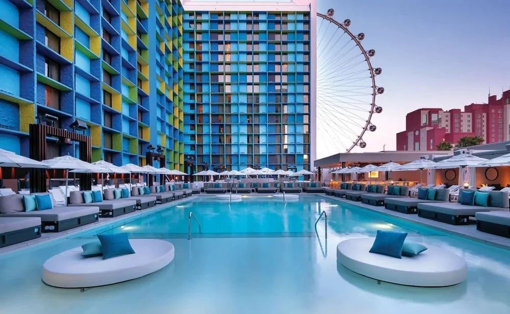  LINQ Hotel