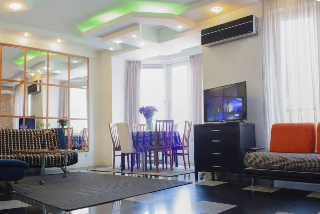 Tbilisi Center Private 4-room Apartment