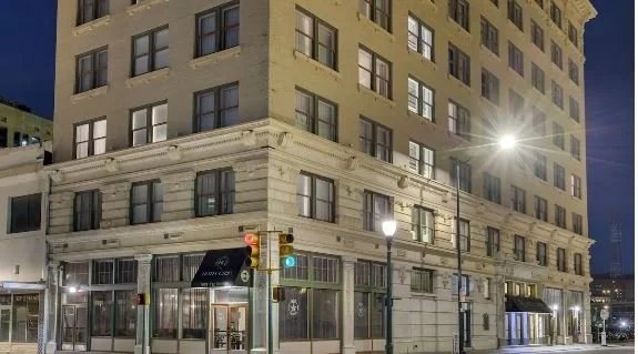 Hotel Gibbs Downtown Riverwalk