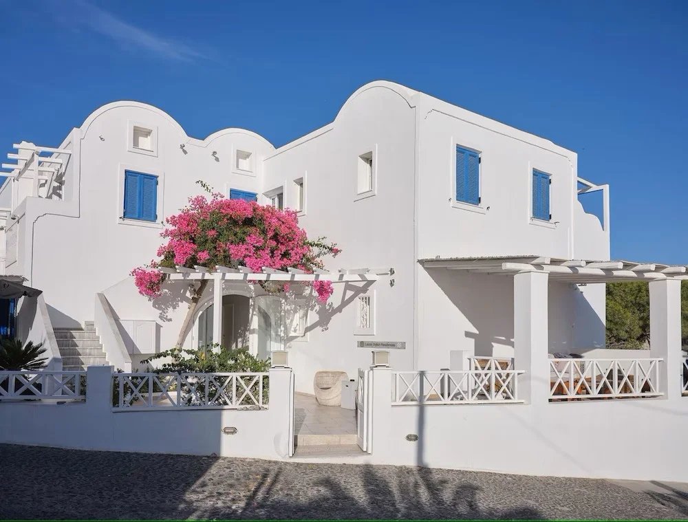 Loizos Stylish Residences