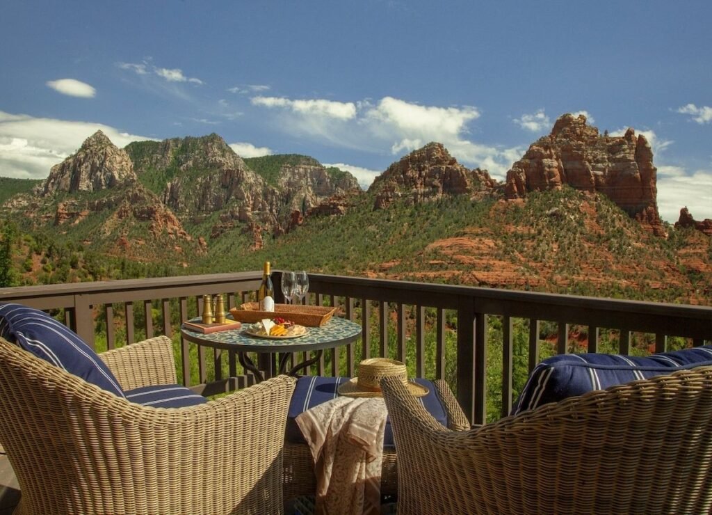 L'Auberge de Sedona's Sundeck
