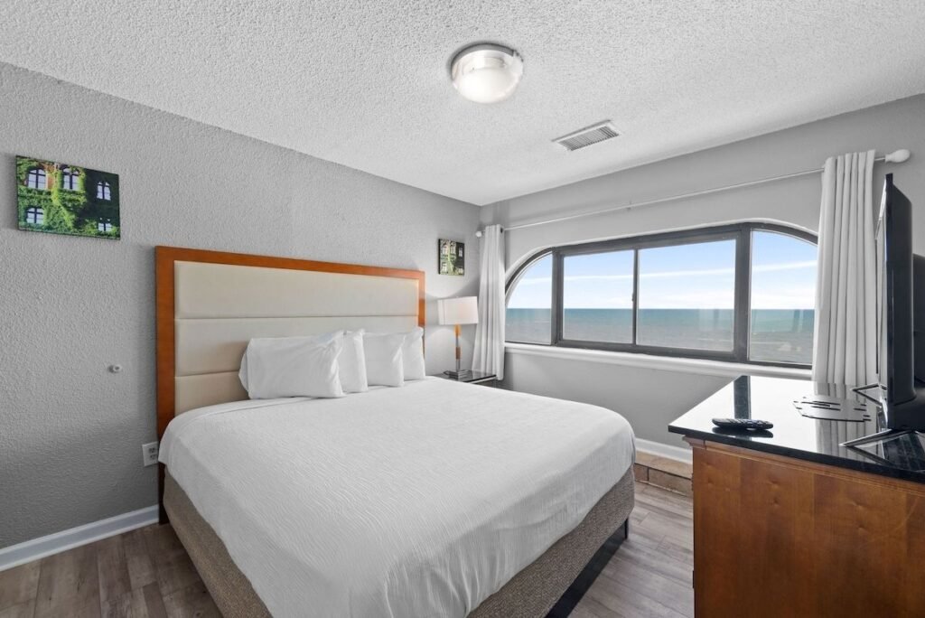 Sea Mist Oceanfront Resort