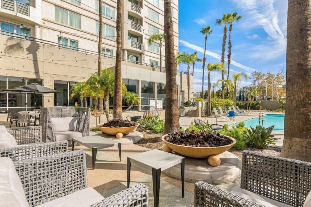 DoubleTree by Hilton Hotel San Diego – Mission Valley Outdoor Pool